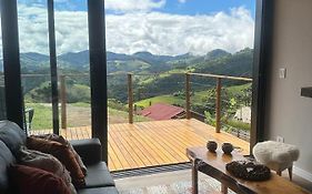 Chalé Oliva. Charmoso E Com Vista Da Mantiqueira Casa De Férias